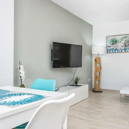 Seafront La Malagueta Ii Apartment